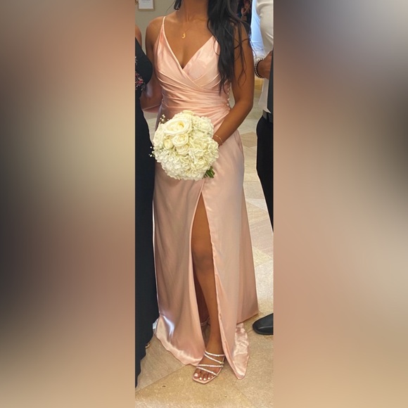 David's Bridal Dresses & Skirts - David’s Bridal Galina Signature Bridesmaid dress Size 6